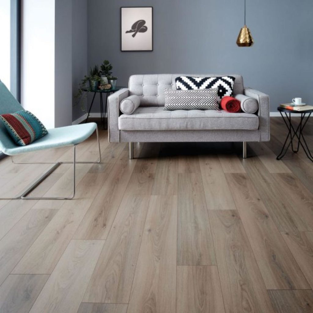 Woodpecker laminate for a living room